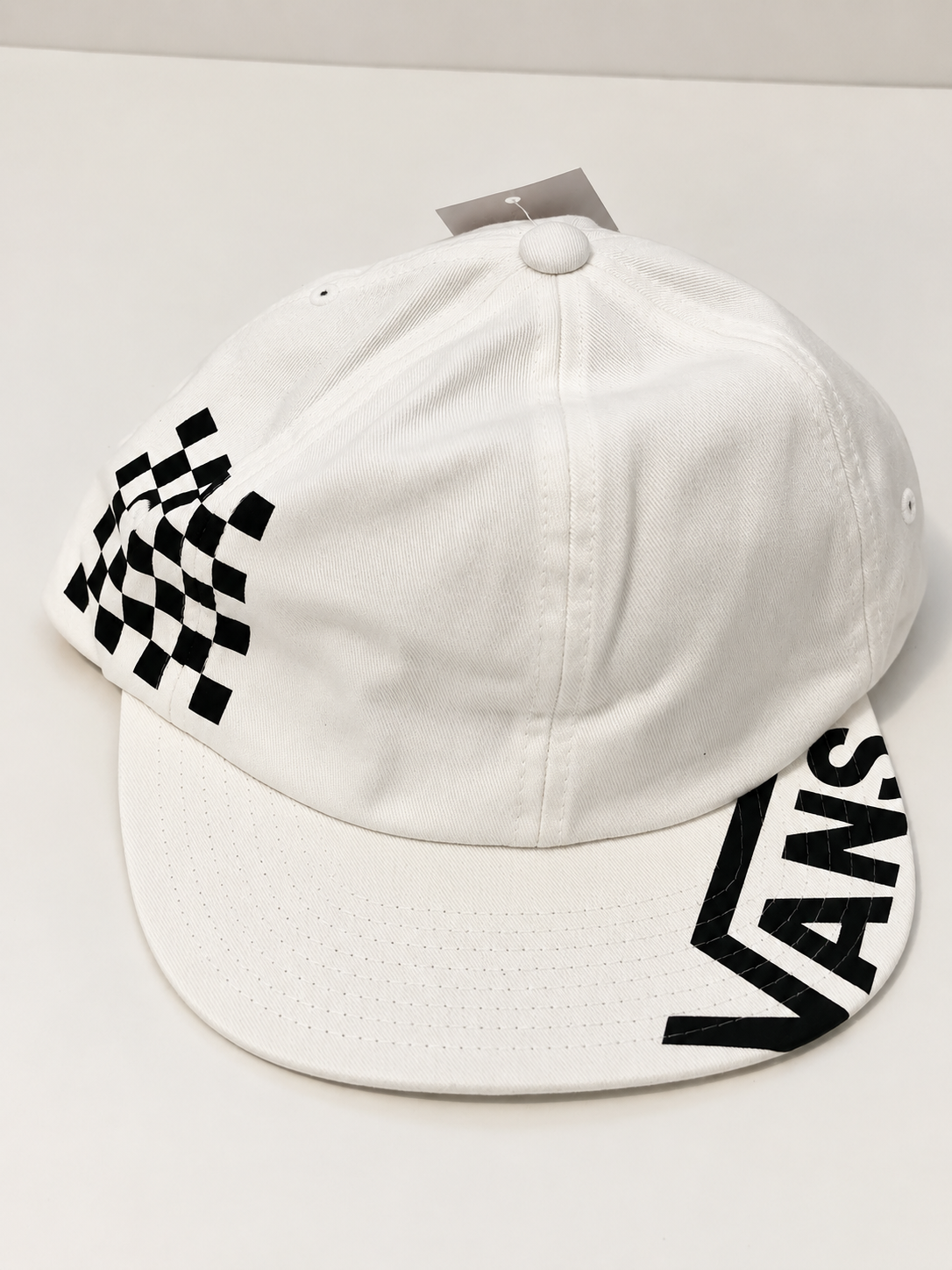 Casquette Vans Distort Jockey – Blanche & noire – Taille unique réglable