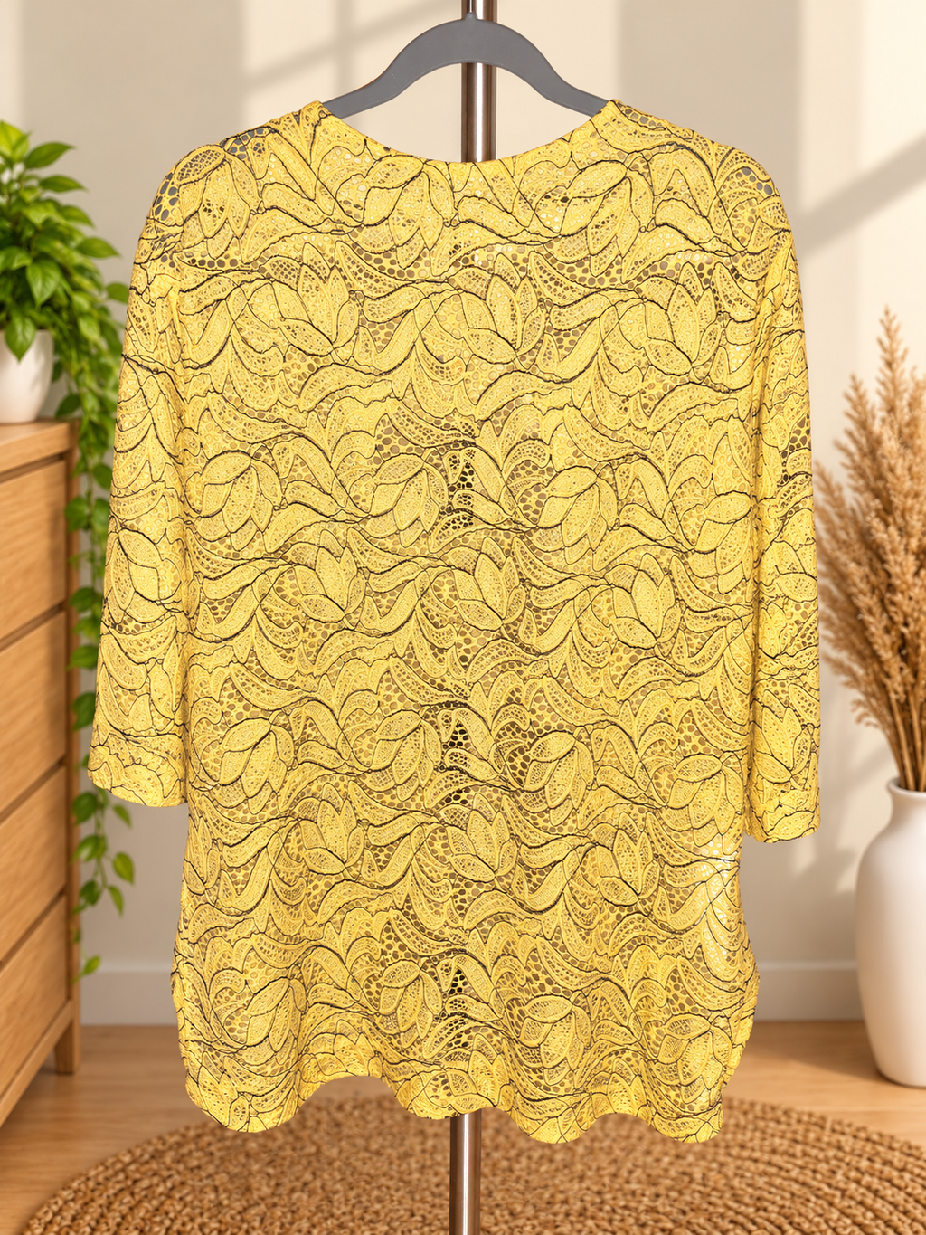 Gilet femme en dentelle jaune VETISTYLE – Taille 46/48 – Fabriqué en France