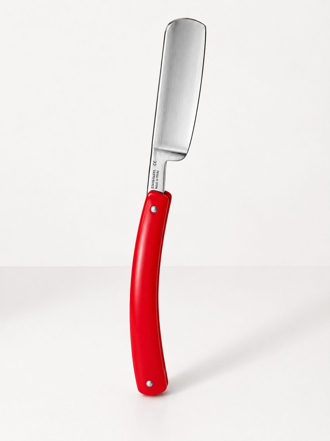 ROTES GROSSES MESSER